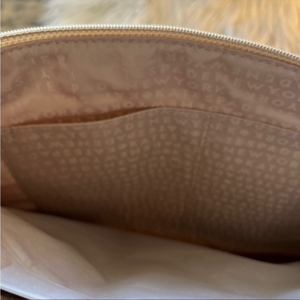 NWT’s Kate Spade Island Striped XL pouch - Picture 5 of 8